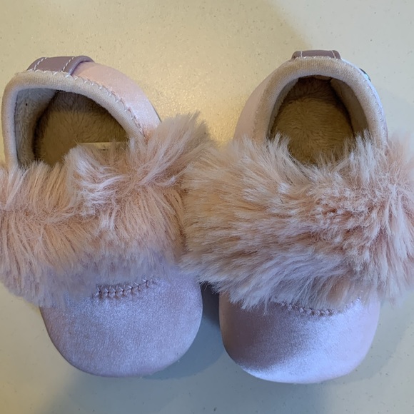 Infant UGG size 0/1 - Picture 5 of 5